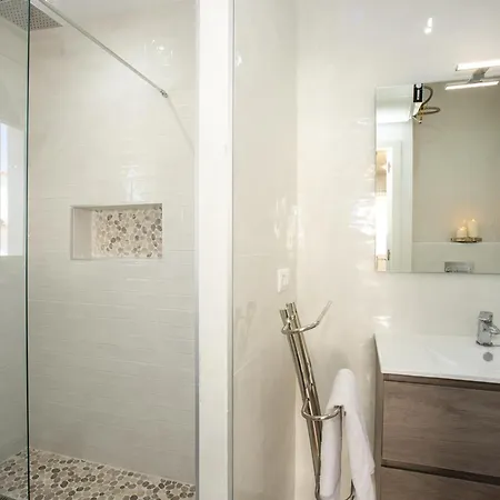 Semesterbostad Casa Con Piscina, 5 Dormitorios, Cerca De La Playa Y Centro - Hisp-288-49