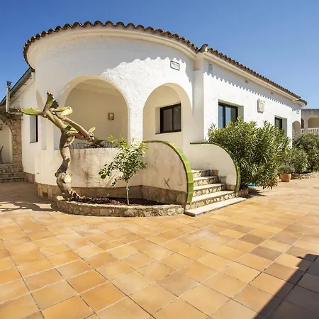 Casa Con Piscina, 5 Dormitorios, Cerca De La Playa Y Centro - Hisp-288-49