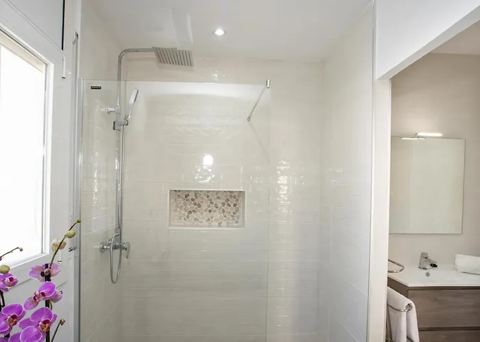 Prázdninový dům Casa Con Piscina, 5 Dormitorios, Cerca De La Playa Y Centro - Hisp-288-49 *