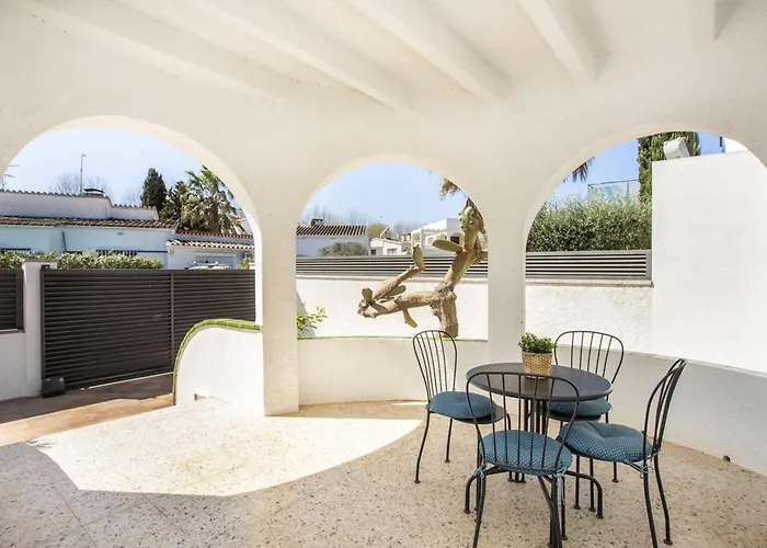 Prázdninový dům Casa Con Piscina, 5 Dormitorios, Cerca De La Playa Y Centro - Hisp-288-49